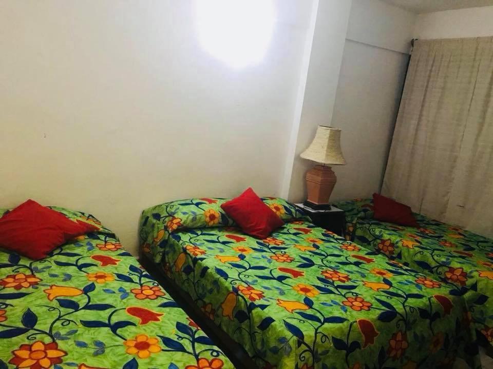 Hotel Zocalo Abuelos アカプルコ エクステリア 写真