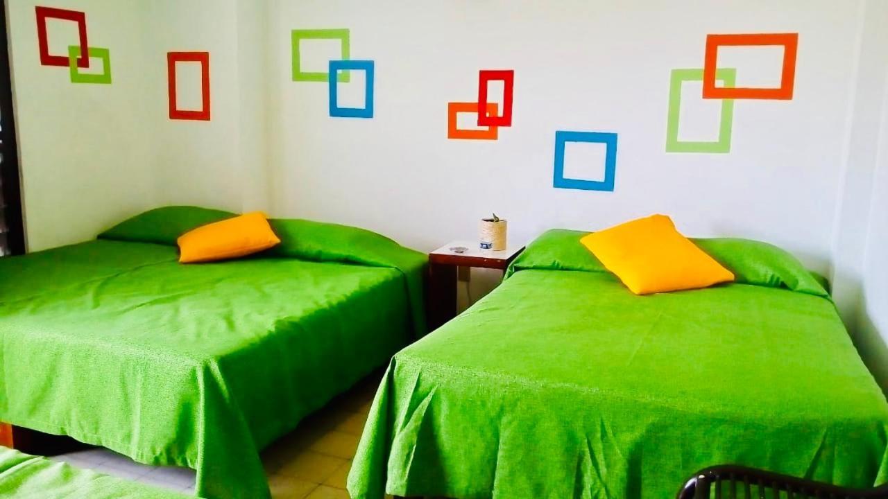 Hotel Zocalo Abuelos アカプルコ エクステリア 写真