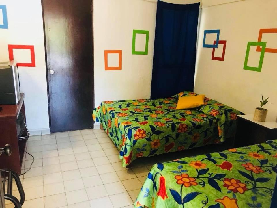 Hotel Zocalo Abuelos アカプルコ エクステリア 写真